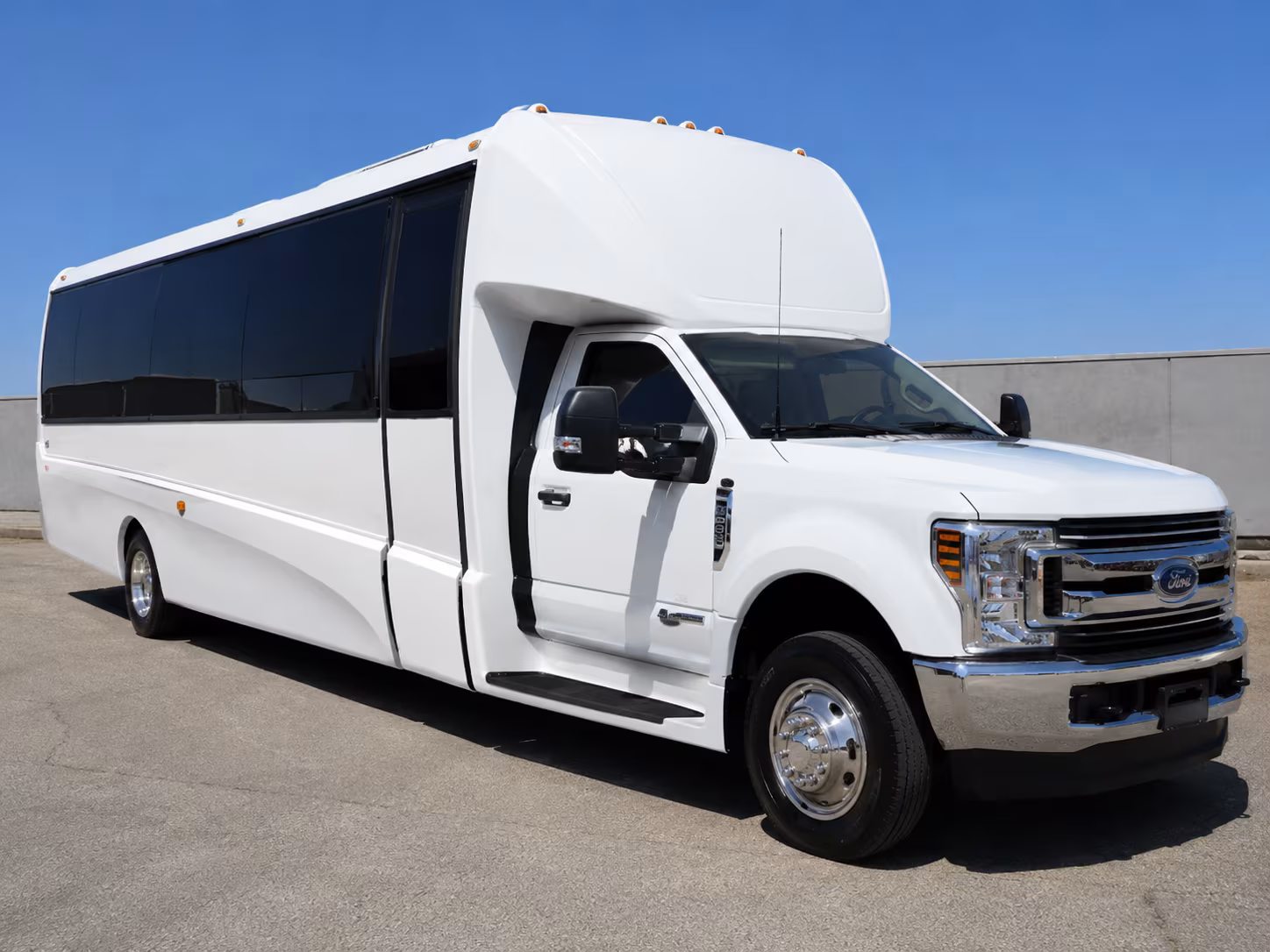 pomona bus rentals