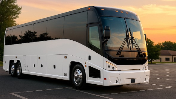 baldwin park vacation bus rentals for family trips